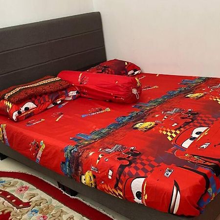 Homestay Delisha Parit Raja Uthm Bagian luar foto